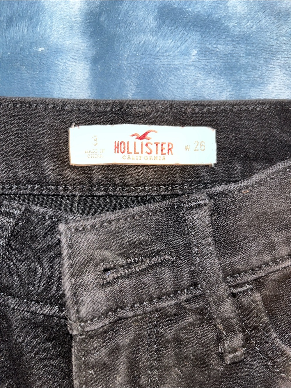 Hollister Black Denim High-Rise Cutoff Shorts - Picture 2 of 3